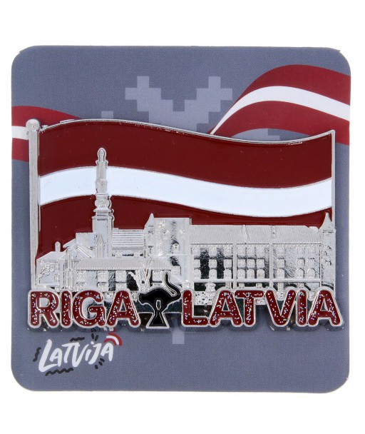 Ledusskapja magnēts ar Rīgas pili un Latvijas karoga dizainu